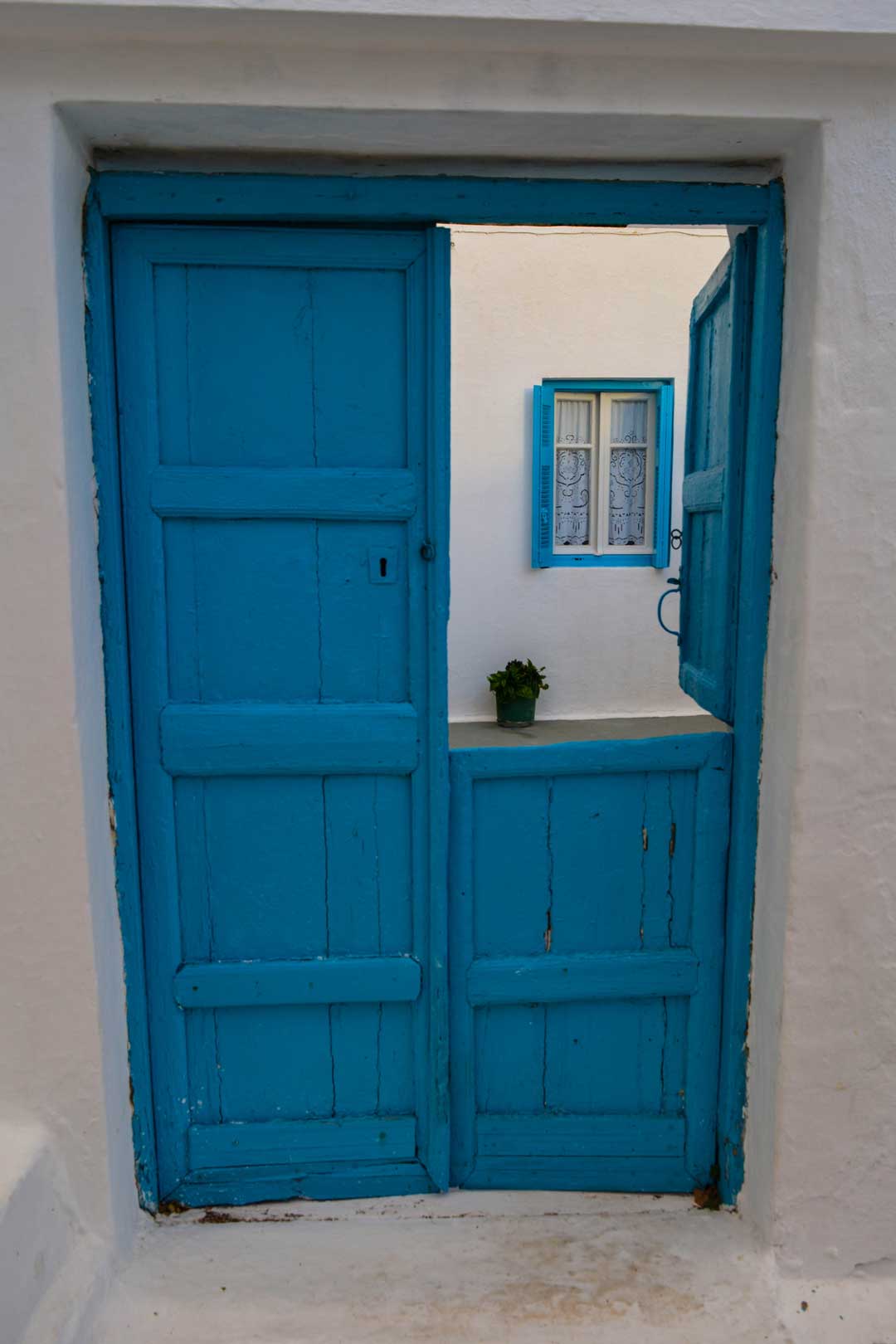 παράθυρο πόρτα Λαγκάδα Αμοργός travelshare.gr