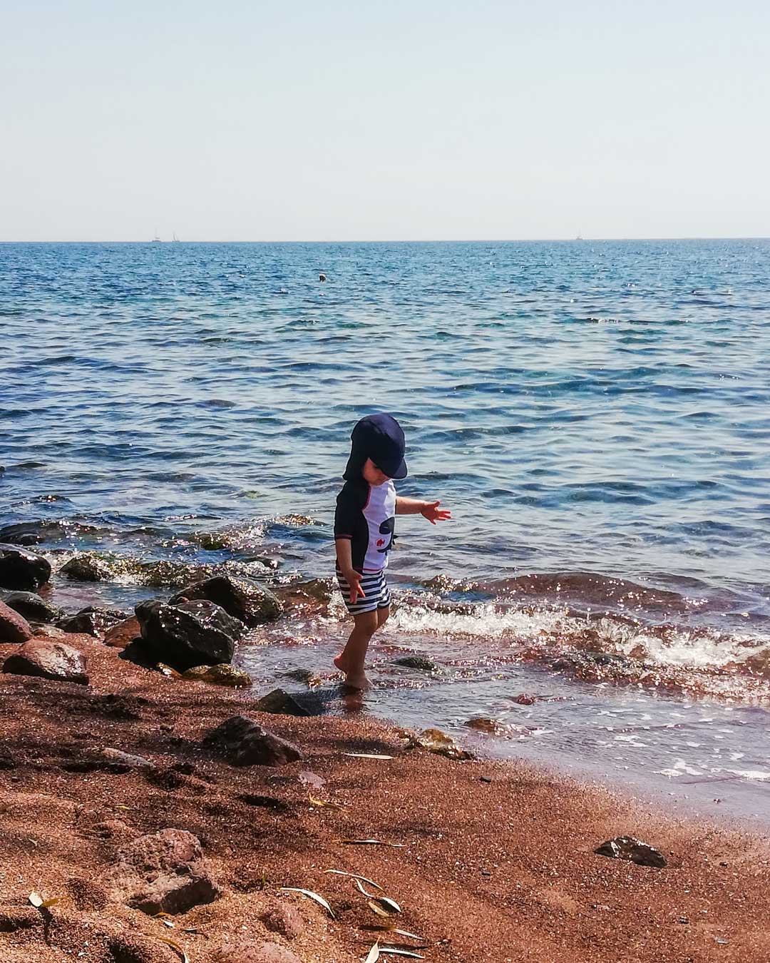 παραλία Μέθανα παιδί travelshare.gr