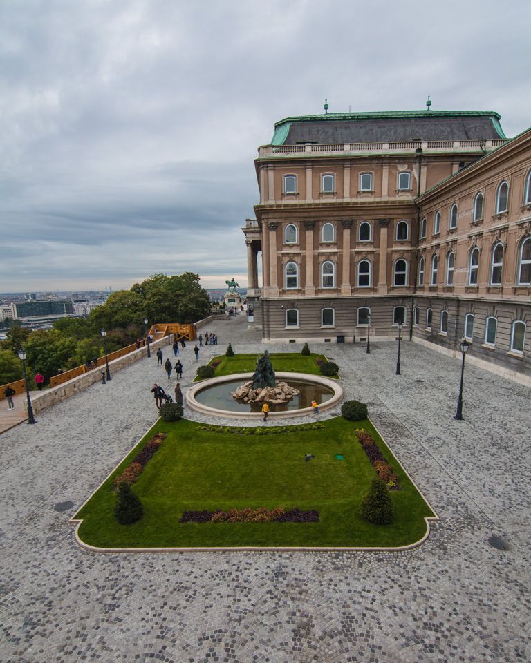 Ταξίδι στη Βουδαπέστη Buda castle