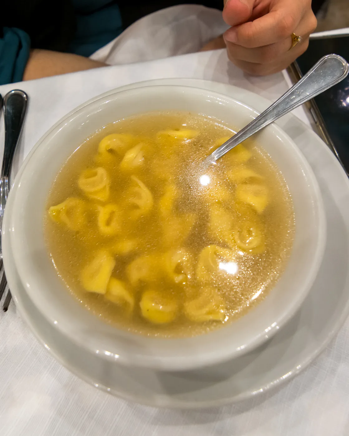 tortellini soup Μπολόνια travelshare.gr